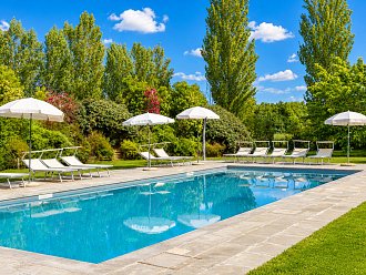 villa-cangeli-pool-posarellivillas.png