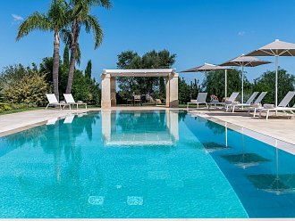 r750r-001-villa-bellavista-ostuni-puglia-raro-villas.jpg