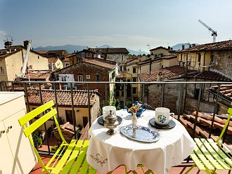 sinidiobalcone.jpg